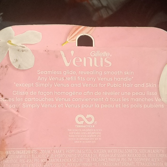 Venus 4 razor refills - Picture 7 of 8